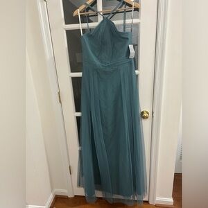 Monique Lhuillier Bridesmaids Tulle Halter Style Gown - size 12 - NWT